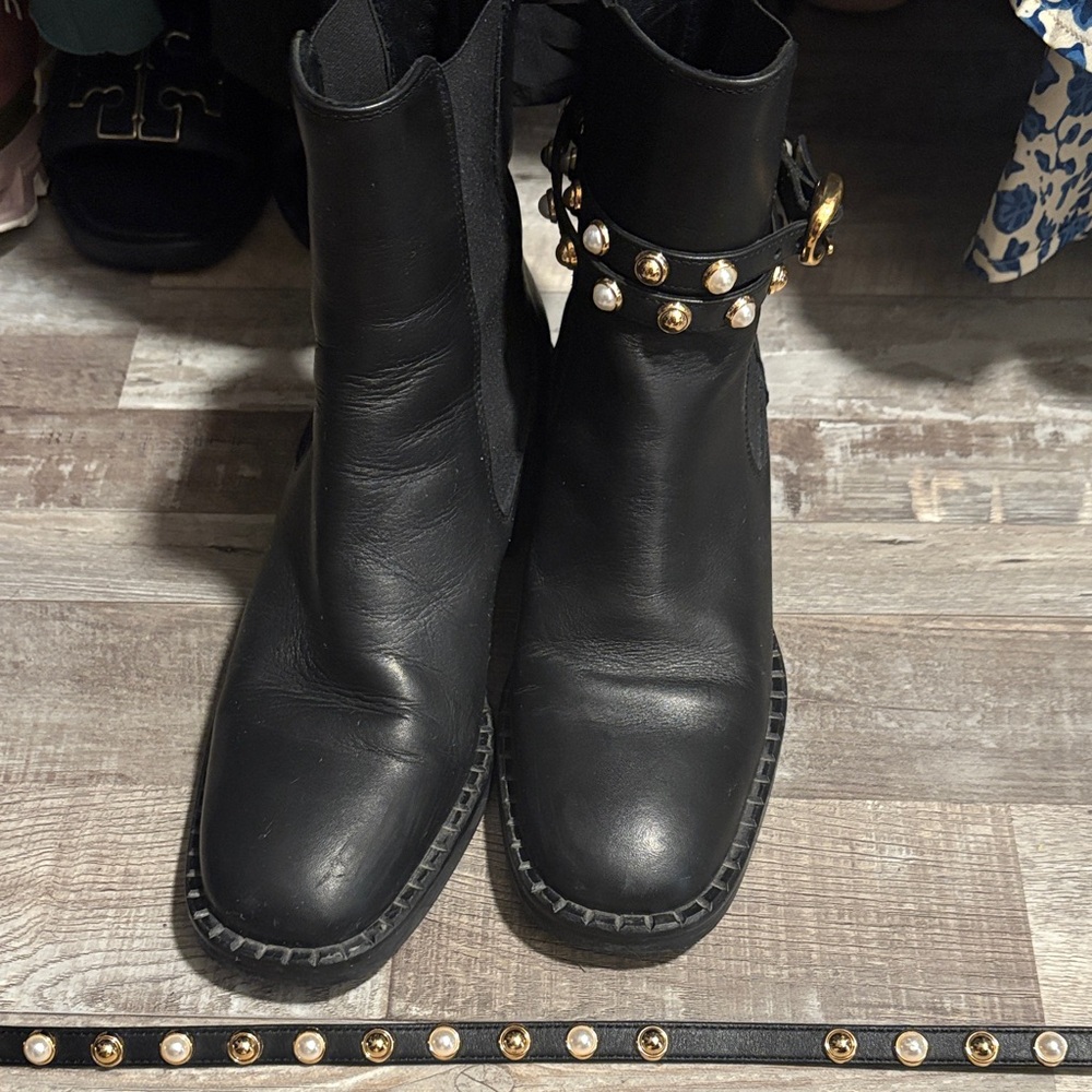 Uterque Black Ankle Boots with Gold Accents